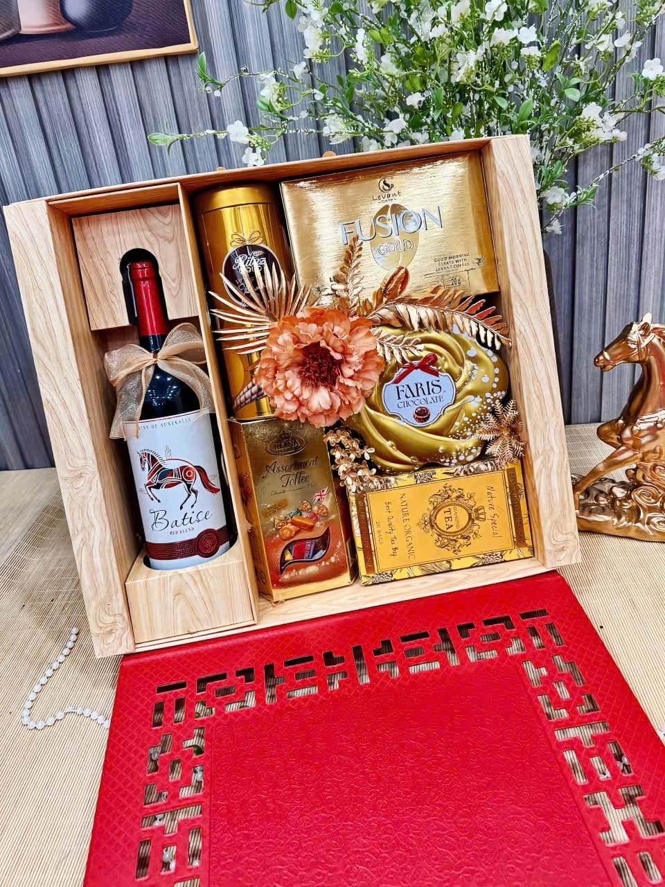 z7526218843503_5d6a7bf2911327d088f59fb776d3cf60